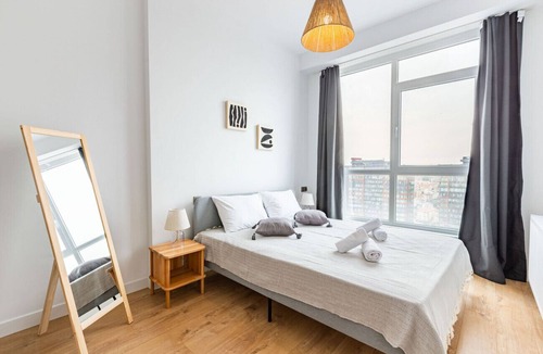 Kadikoy Apartment | Modern Flat with Fantastic City View in Kadikoy