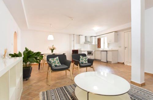 Sacromonte Apartment | Montes Claros 26