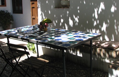 Albaicin House | MORISCA DE LA LUNA HOUSE IN GRANADA. PATIO AND GARDEN.