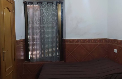 Central District House | Motel ∙ 8 guests
