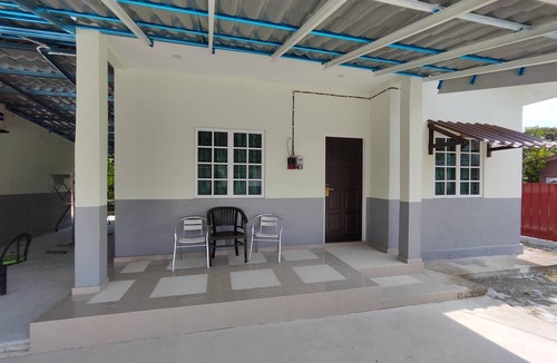 Merbau Sempak House | MRI Residence Sg Buloh - 2Bedrooms/1Bathroom