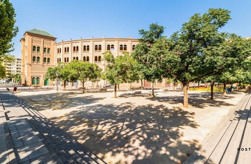 Plaza de Toros-Doctores-San Lazaro Apartment | NEW Modern Plaza de Toros Condo with WiFi+Netflix