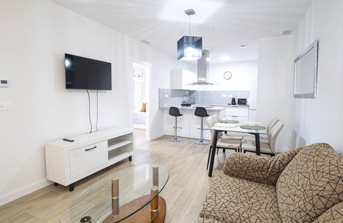 Armilla Apartment | NEW, perfect for families or work.