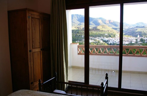 Melegis Cottage | New quiet town house in the middle of nature and near the beach