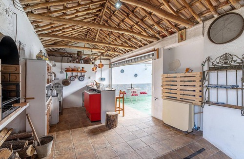 Pinos Puente House | Nice home in Trasmulas, Granada