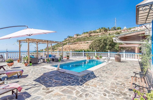 Itrabo House | Nice home in Velilla-Taramay with WiFi