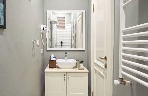Balat House | Nostalgic & Comfortable Historical Home!
