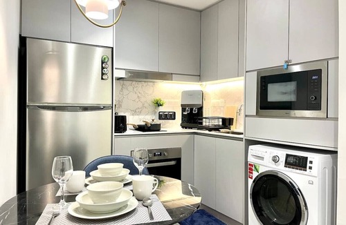 Mont Kiara Apartment | OOAK Kiara163 1BR Apt/Wtr Dspnsr