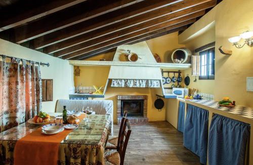 Algarinejo House | Peaceful Farmhouse Retreat