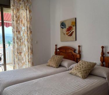 Salobrena House | Pensión Mari Carmen
