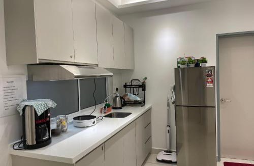 Sri Petaling Apartment | Pinnacle Sri Petaling- 10 mins to Stadium and Pavillion 2
