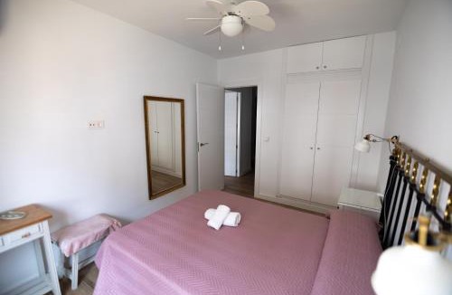 Velilla-Taramay Apartment | Piso con terraza muy cercano a la playa