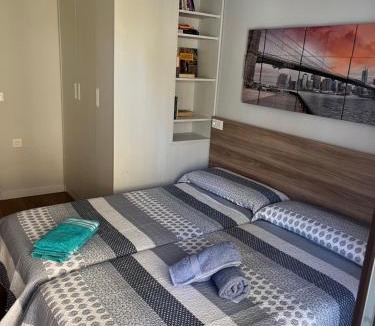 Zaidin Apartment | PISO JUNTO PALACIO CONGRESOS Y METRO, CENTRICO CON PISCINA