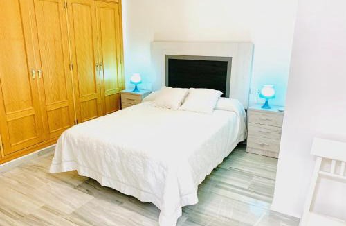 La Herradura Apartment | Precioso apartamento cerca del mar con wifi, piscina y parking
