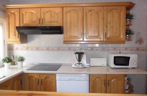 Carretera de la Sierra House | Private luxury villa with large garden and pool, enjoy with your family - WIFI