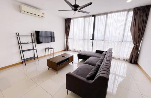 Kampung Kerinchi Apartment | PROMO Connected train 3 Bedrooms - Above Mall 25