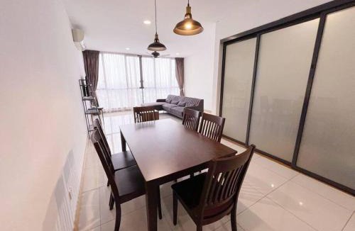 Kampung Kerinchi Apartment | PROMO Connected train 3 Bedrooms - Above Mall 25