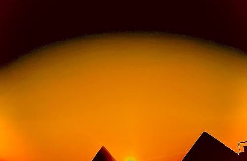 Giza Hotel | Pyramids moon View