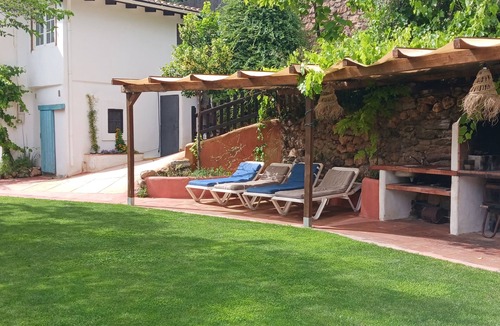 Guejar Sierra Villa | Quiet country house between the ski resort of Sierra Nevada and Granada