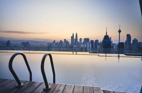 Chow Kit Hostel | Regalia Infinity Skypool