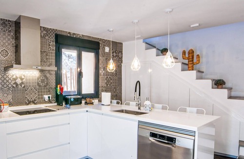 Guajar Faraguit House | Relax with your family in a small town in the mountains of southern Spain.