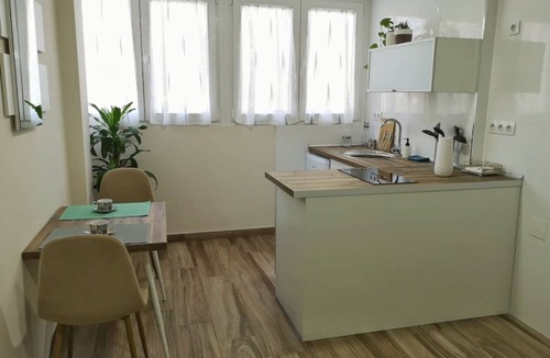 Zaidin Apartment | Renovated and comfortable apartment in Granada, close to bus stop