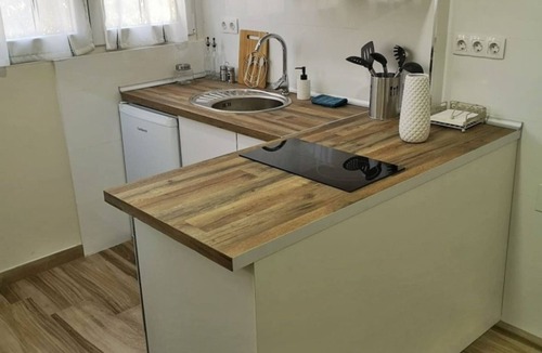 Zaidin Apartment | Renovated and comfortable apartment in Granada, close to bus stop