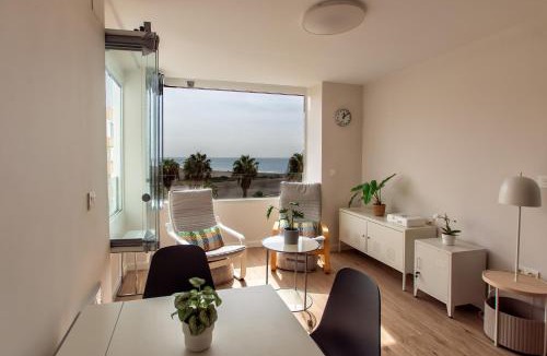 Playa Granada Apartment | RentitSpain Mar Azul Moderno Apartamento y Vista al Mar