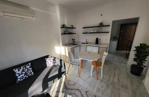 Huescar Apartment | RobertoHome