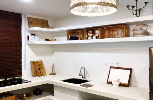 Sentul Pasar Apartment | Romantic Baliness House in KL