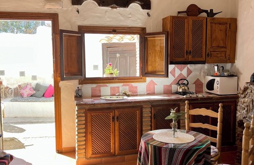Los Carriones House | Romantic self-catering Cave House with spa bath, log fire
