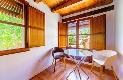 Puebla de Don Fadrique Apartment | Room 'Doble 4 Molino Del Machero' with Mountain View, Shared Pool and Wi-Fi
