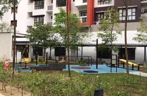 Putrajaya Bed & Breakfast | Roomstay in Putrajaya (Female only/Queen bed)