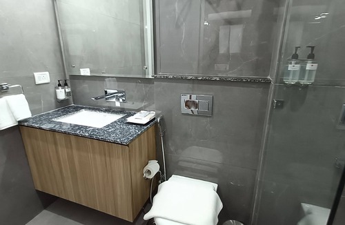 Sector 31 House | ROSASTAYS Gurugram Sec 31