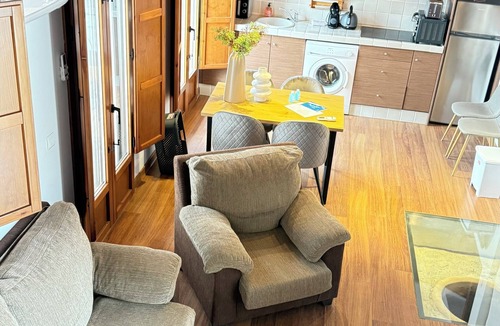 Motril Apartment | Rural apartment for families with swimming pool and barbecue on the Costa Tropical