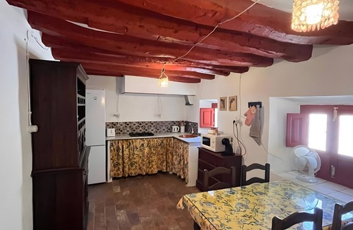 Otura House | Rural house 'La Casa Del Colono' with mountain views, shared pool and Wi-Fi
