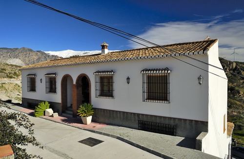 Conchar Cottage | Rural house next to Granada. Free WIFI