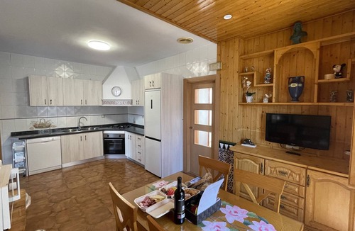 Cenes de la Vega Ski Chalet | Rural house with beautiful views a step away from city center and the Alhambra