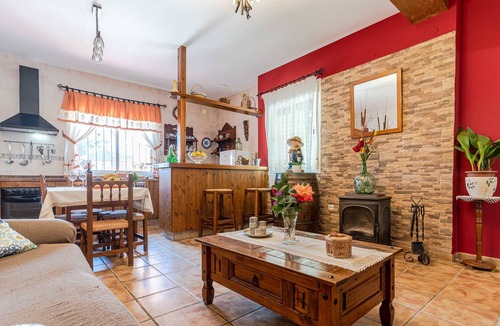Niguelas Ski Chalet | Rural house with pool, garden and BBQ