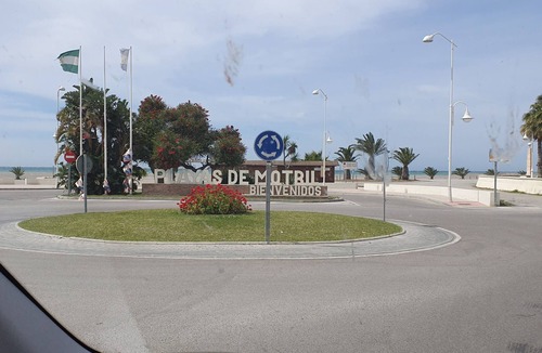 Playa Granada Apartment | Sea, rest with your family, partner, pet.