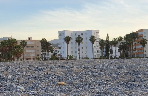 Playa Granada Apartment | Sea, rest with your family, partner, pet.