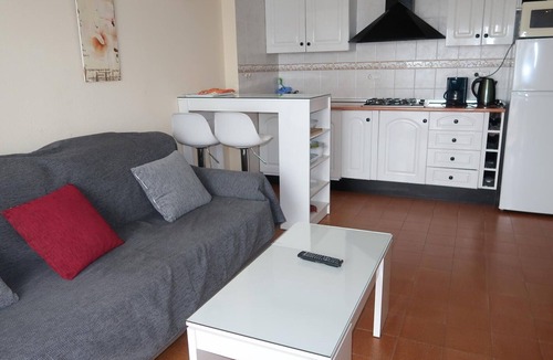 Velilla-Taramay Apartment | Seaside apartment with pool, tennis, and Wi-Fi in Almuñécar