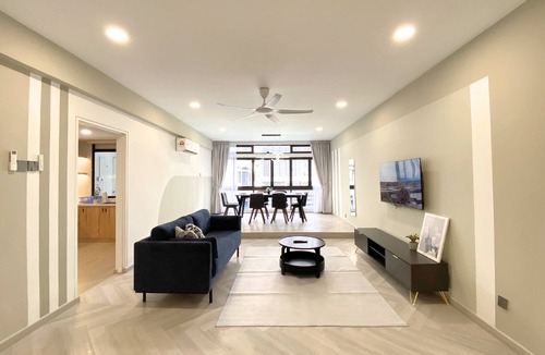 Bukit Bintang Apartment | Spacious 3-bedroom apartment in fabulous Kuala Lumpur with AC, WiFi