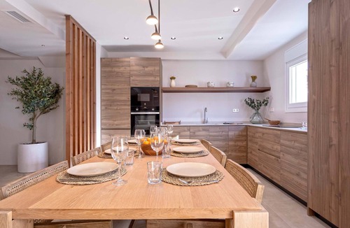 Centro - Sagrario Apartment | Spacious apartment in Granada center. San jerónimo