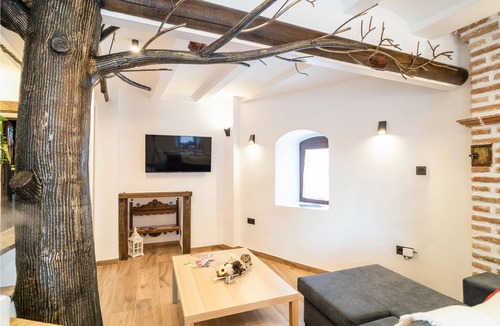 La Paz House | Spacious, quiet vacation home with panoramic views of the Sierra Nevada.