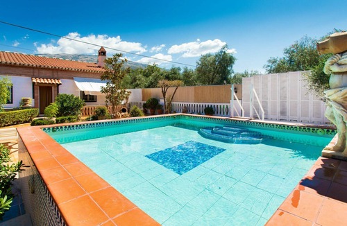 Niguelas House | Stunning private villa for 6 people with WIFI, private pool, A/C, TV and patio