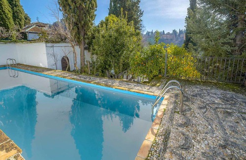 San Pedro House | Stunning private villa for 6 guests with WIFI, private pool, TV and terrace