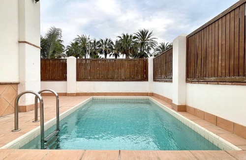 Motril Villa | Sunlit Villa near Golf