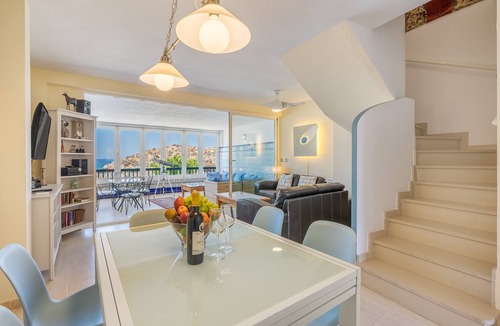 Salobrena Apartment | 'The Beach House at Playa Salobreña' front line beach views, Pool, Garden, Terrace & Wi-Fi
