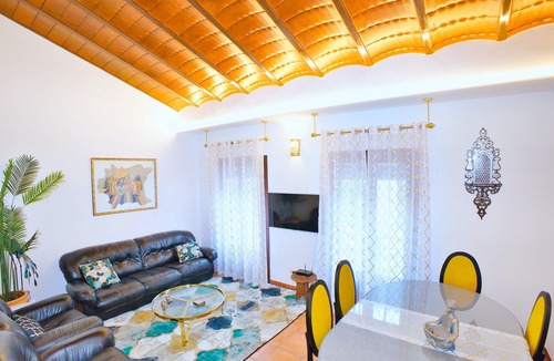 Beiro Villa | The Great Sultan, 1492. Mirador San Nicolas & Mezquita 2 min on Foot